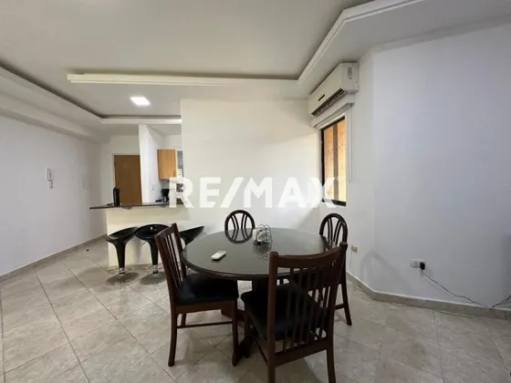 Apartamento En Venta Tazajal Naguanagua, Semi Amoblado, Cuenta Con Piscina, Parrillera, Gimnasio, Semi Amoblado. Dapo