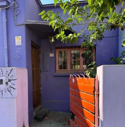Casa En Ñuñoa En Barrio Residencial