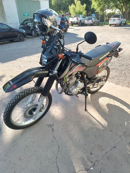 Tornado 250 Con Algunos Accesorios