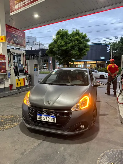 Peugeot 208 1.6 Gti