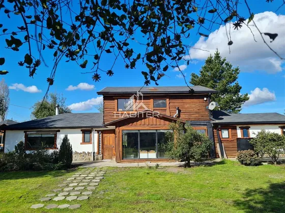 Casa En Venta De 4 Dorm. En Los Angeles, Cerro Colorado