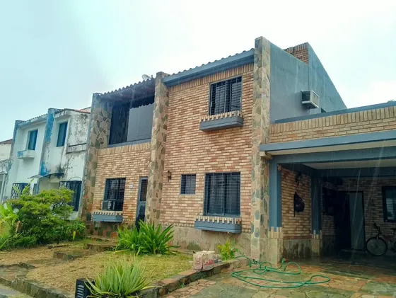 Casa En Venta Parque Mirador Paseo Cuatricentenario Guataparo Valencia Gmendez