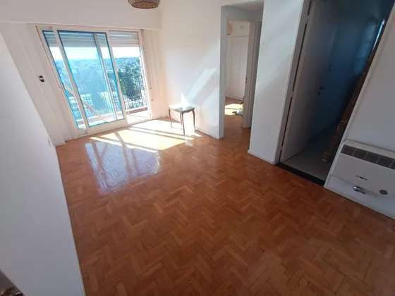 Venta - Departamento - 2 Ambientes - Balcon - Luminoso - Vis