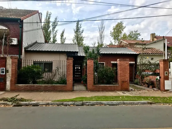 Casa 4 Ambientes En Venta En Ciudad Jardín 