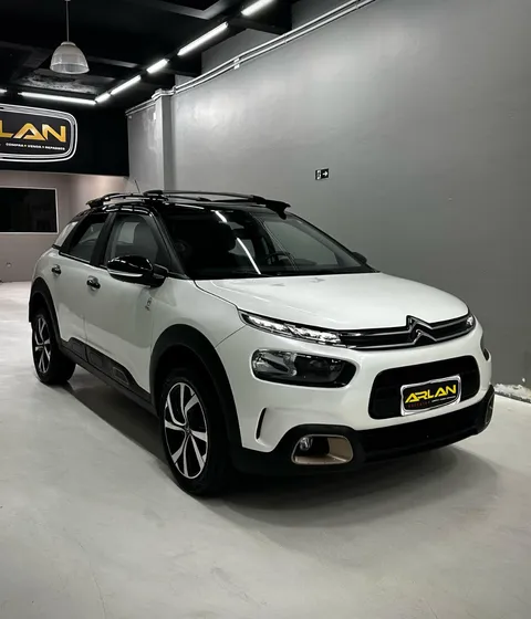 Citroën C4 Cactus 1.6 100 Anos 16v Thp Aut. 5p