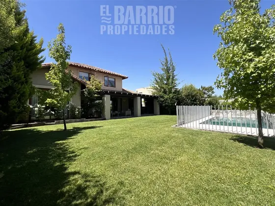Casa En Venta De 3 Dorm. En Piedra Roja