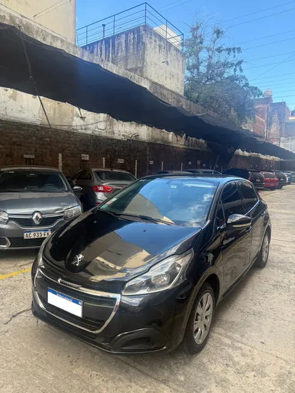 Peugeot 208 1.6 Active