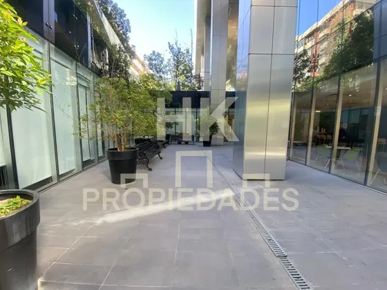 Pasos Metro Oficina Y Atención De Publico, Gran Terraza