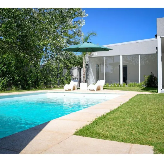 Casa En Venta Con Pileta En Tierra De Sueños 3, Roldan.
