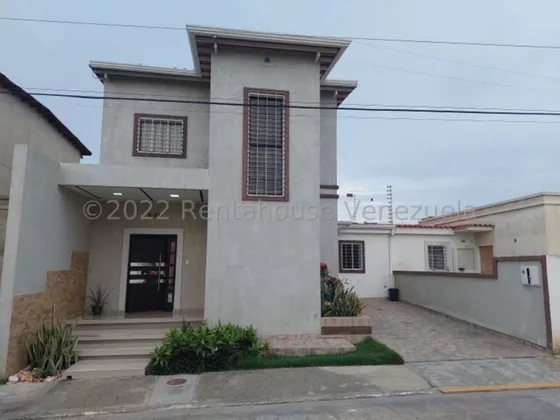 Milagros Inmuebles Casa Venta Cabudare Lara La Montañita Economica Residencial Economico Código Inmobiliaria Rent-a-house  23-5122