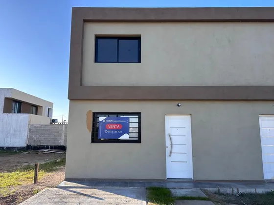 Venta Duplex En Valle Cercano. Jardin. Asador. Acceso Restringido
