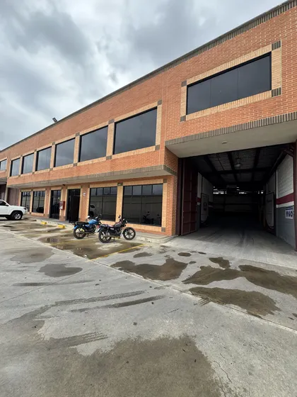 Galpón Multifuncional En Alquiler En San Diego, Zona Industrial Castillito - Conjunto Cerrado Con Vigilancia 24/7 Atmlf