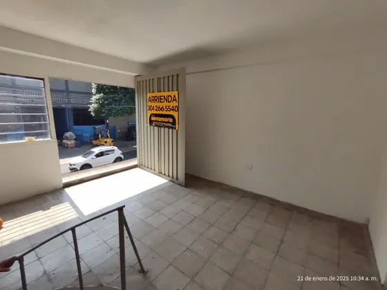 Casa Comercial En Venta Ubicada En Itaguí Sector Simon Bolivar (26308).