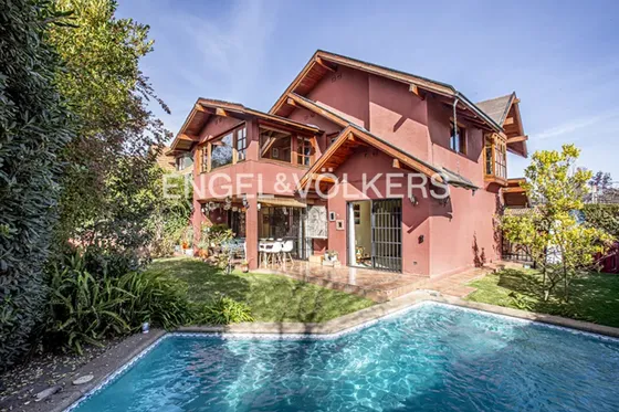 Casa En Venta - San Carlos De Apoquindo