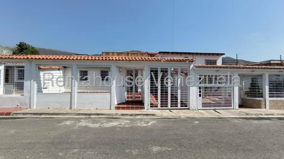Gbf 25-17653 El Manantial En  El Consejo Vendo Bella Casa Con Terreno Contácteme Ya.