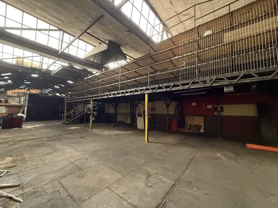 Arriendo De Local Con Patente Comercial En Primera Línea | A