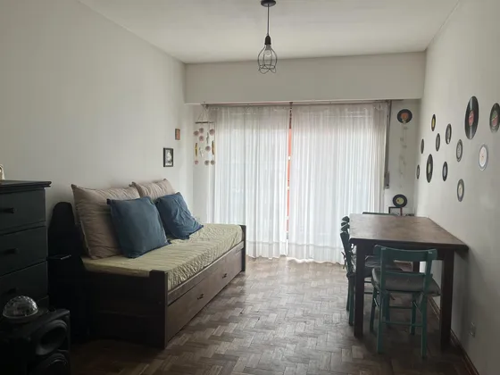 Departamento En  Almagro 2 Ambientes Con Baulera