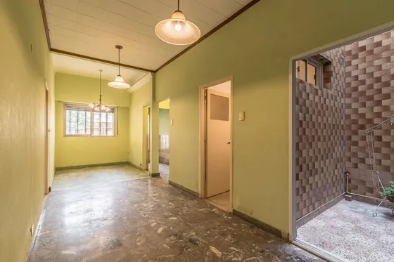Venta Ph Parque Chacabuco Con Patio Y Cochera