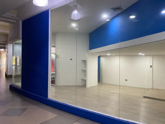 Josseyris Jimenez Alquila Local Comercial En Valles De Camoruco Cc Mediterraneo Plaza