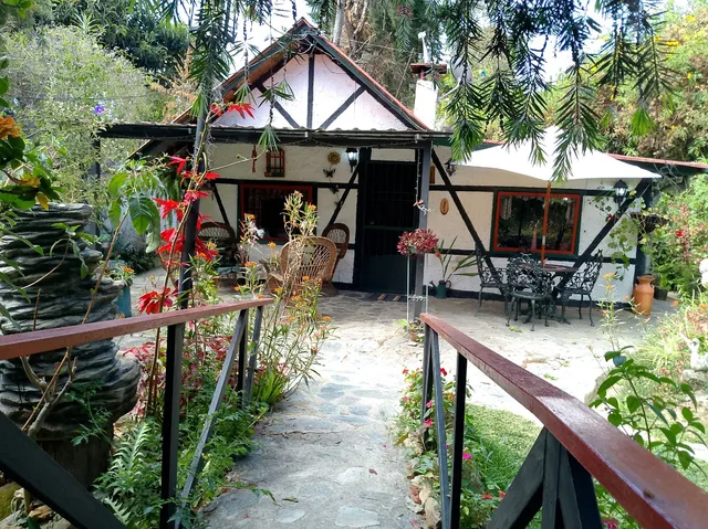Hospedaje Y Alojamiento En Cabañas Familiares A 200 Metros De La Iglesia, Estacionamiento, Internet Fibra Optica, Cocina, Parrilleras, Terrazas, Paseos, Fogatas