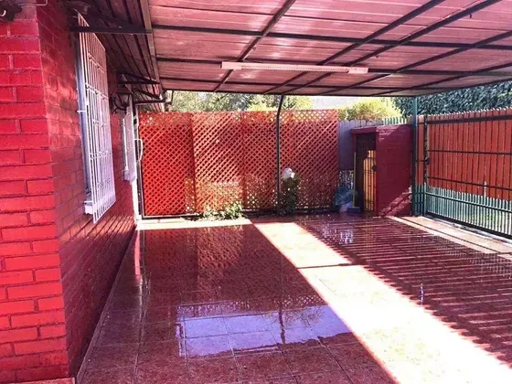 Excelente Casa En Pasaje Cerrado