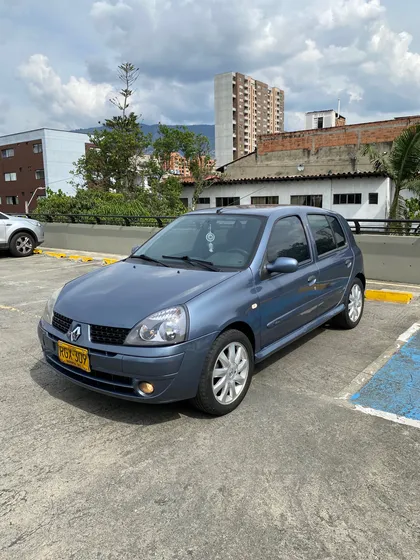 Renault Clio Ii 1.6 Expression Automático