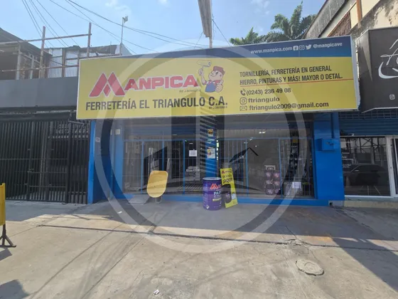 En Venta Local Comercial De 90mts En Principal De Los Olivos. Abierto A Propuesta.