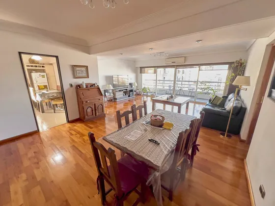 Venta Semipiso 5 Ambientes Dos Cocheras Caseros