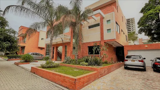  Impresionante Dúplex De Lujo En Villa Campestre