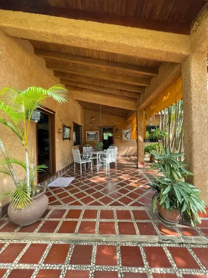 Casa En Calle Privada En Venta O Alquiler En Urb Colinas De Guataparo Valencia Anny Cuevas