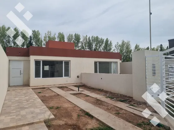 Venta  Casa Plottier