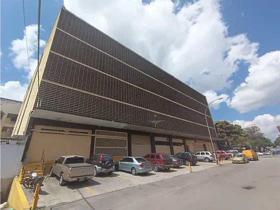 Se Alquila Mini Depósito 18m2 Los Cortijos 6776