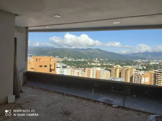 Angela Betancourt Vende Penthouse En La Trigaleña Plph-002