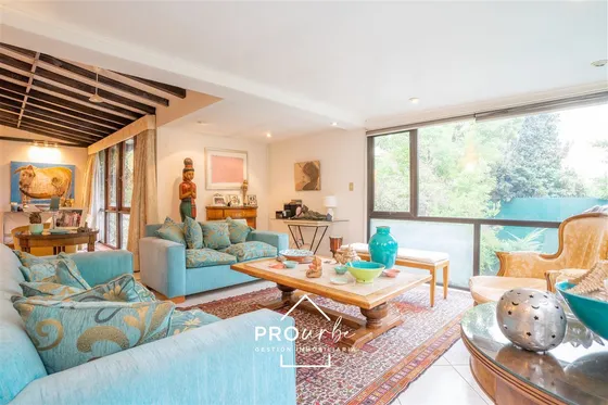 Casa En Venta De 4 Dorm. En La Reina