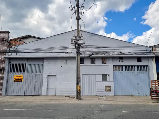 Bodega En Arriendo Ubicada En Medellin Sector Ciudad Del Rio (24834).
