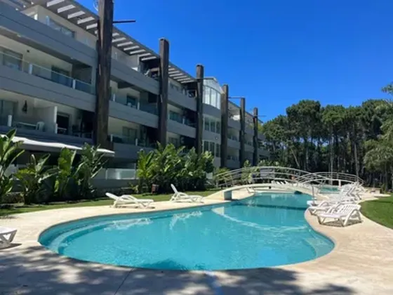 Venta Departamento Pinamar. 2 Ambientes C/piscina