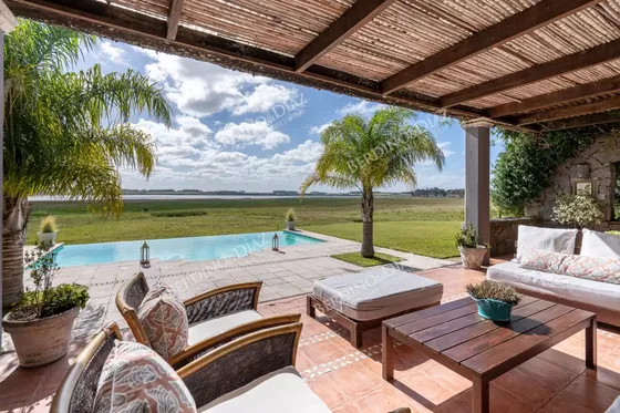 Chacra Con Hermosa Casa En Venta Con Vista A Laguna Anastasio Jose Ignacio