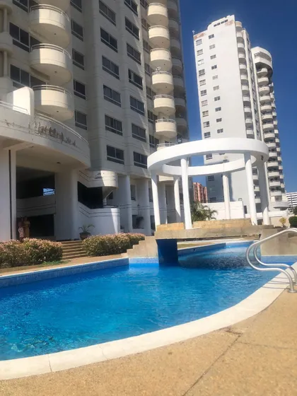 Penthouse En Conjunto Residencial Laguna Suite 2, Nueva Esparta, Margarita, Con Zona Amplia Y Con Piscina