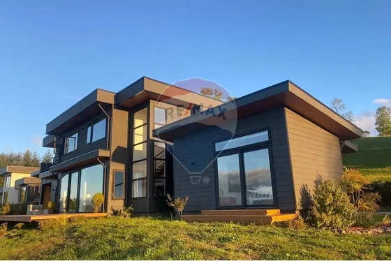 En Venta Casa Exclusiva En Los Riscos Pucón