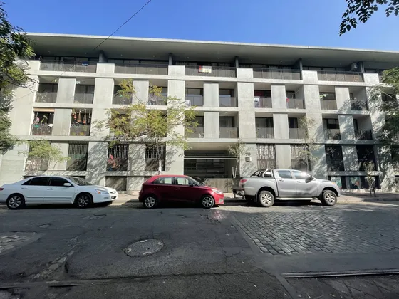 Depto Estudio Con Estacionamiento. Metro Los Héroes