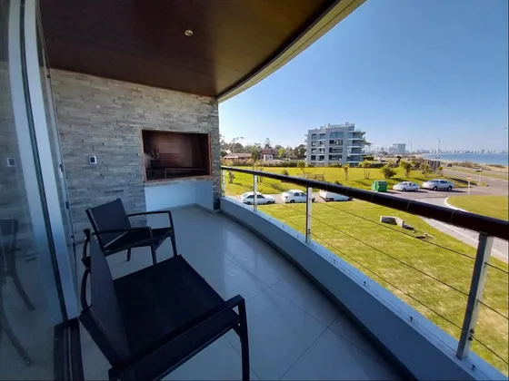 Alquiler Apartamento 3 Dormitorios Y Servicio Playa Mansa