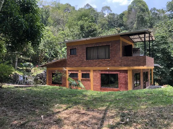 Oportunidad, Inversionistas. Finca Tipo Chalet En Tena  6.400 M²  Ideal Glamping, Retiros O Eventos  A 1h De Bogotá
