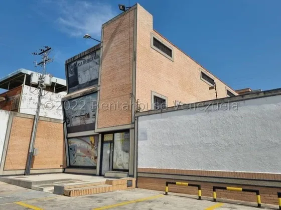 Julio Latouche 25-6002 En Venta Atractivo Edif. Comercial Ubicado En Excelente Zona De Valencia. Cuenta Con Amplios Espacios, Múltiples Áreas Y Niveles. Oportunidad De Inversión