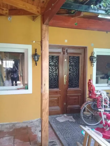 Casa En Venta - 3 Dormitorios 2 Baños - Cocheras - 415mts2 - Glew, Almirante Brown