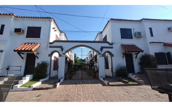 Duplex 3 Ambientes En Complejo Cerrado Castelar