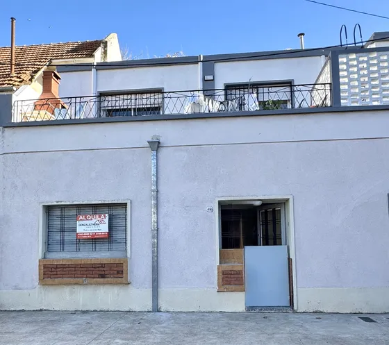 Ph De 2 Ambientes En Planta Baja Al Frente