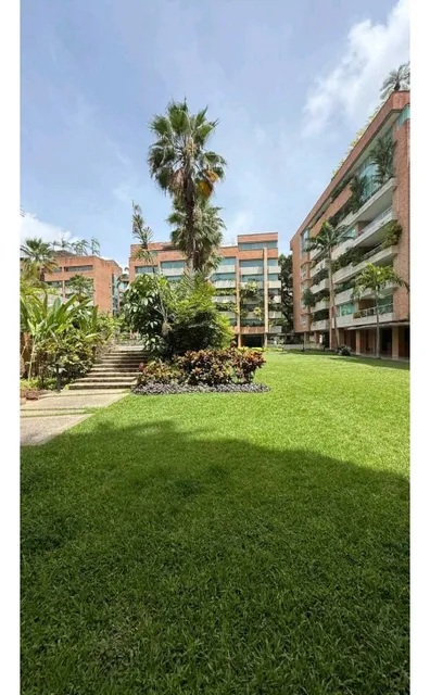 Se Alquila Apto 600m2 Urb. Campo Alegre