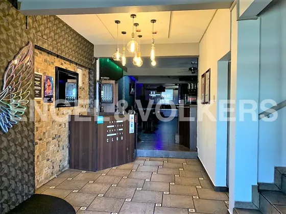 Pub Funcionando, Patentes, Movilizario Y Derecho De Llaves