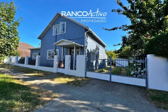 Casa En Venta Con Gran Terreno En Toribio Medina, Valdivia