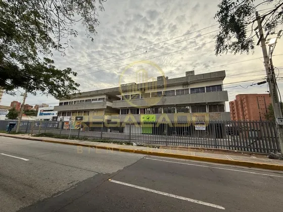 Oa-063 Zona Norte Oficina Avenida El Milagro Centro Comercial Caribe